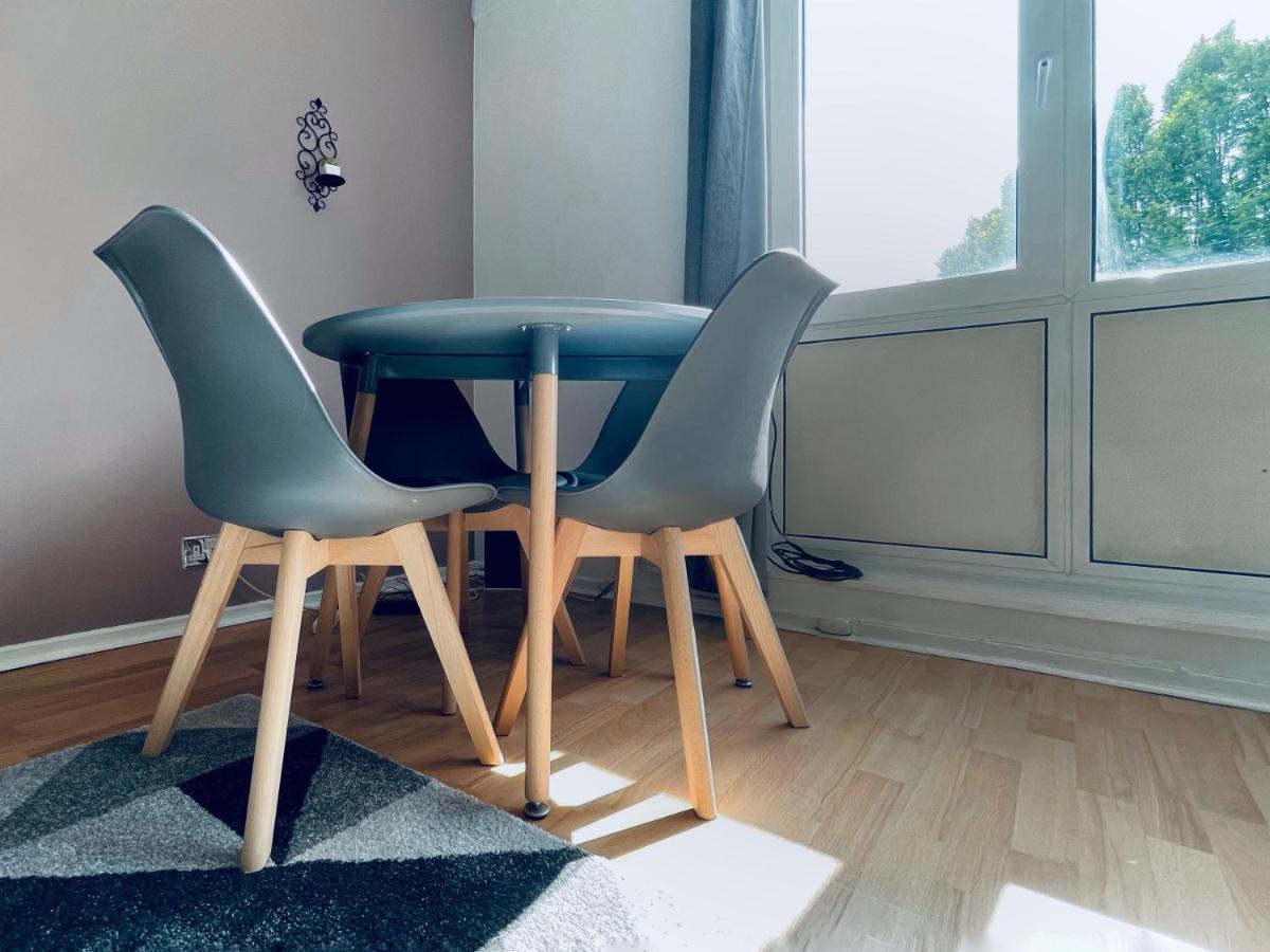Noah'S Place In Mile End Лондон Экстерьер фото